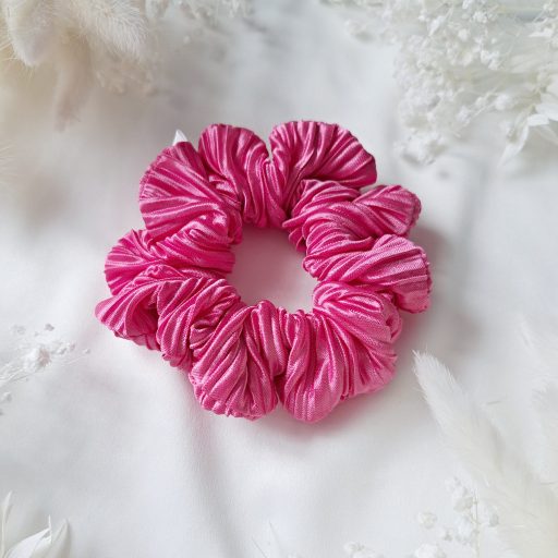 Rozsaszín pliszirozott scrunchie - közepes 