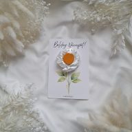   Egyedi felirattal kérhető kártya scrunchie virággal - margaréta