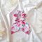 Pink-türkiz mintás scrunchie közepes füllel 