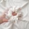Fehér scrunchie csipkés széllel