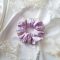 Lila margarétás scrunchie - nagy