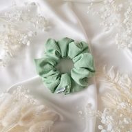 Világoszöld scrunchie - közepes 
