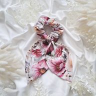 Rózsaszín virágmintás scrunchie - nagy füllel