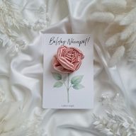   Egyedi felirattal kérhető kártya scrunchie virággal - barackrózsaszín rózsa